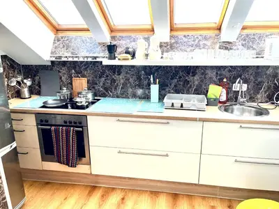 Küche/Küchenzeile in der Unterkunft Baynunah Suites Aparthotel