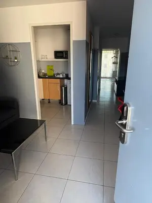 Küche/Küchenzeile in der Unterkunft Baynunah Suites Aparthotel
