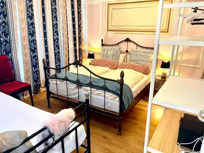 Ein Bett oder Betten in einem Zimmer der Unterkunft Baynunah Suites Aparthotel