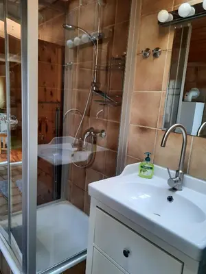 Ein Badezimmer in der Unterkunft Ferienhaus Schmidt