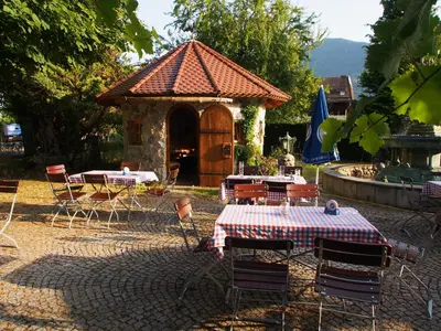 Ein allgemeiner Bergblick oder ein Berglick von des Hotels aus