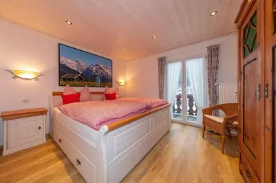 Ein Bett oder Betten in einem Zimmer der Unterkunft Ferienwohnung Sonnenhäusl