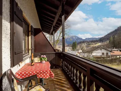 Ein allgemeiner Bergblick oder ein Berglick von der Ferienwohnung aus