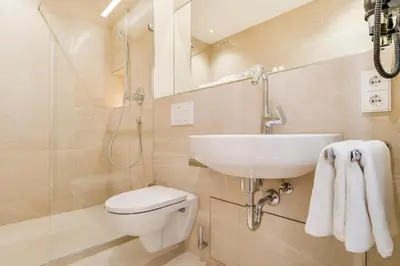 Ein Badezimmer in der Unterkunft Hotel-Etage Apfelrot managed by Hotel Apfelbaum