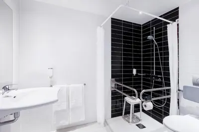 Ein Badezimmer in der Unterkunft Holiday Inn Express Augsburg by IHG