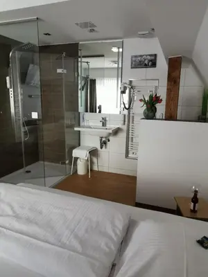 Ein Badezimmer in der Unterkunft Hotel Alte Post