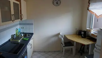 Küche/Küchenzeile in der Unterkunft Sunny 1-room apartment near railway station