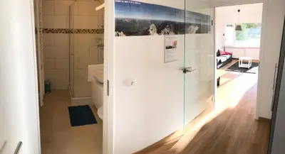 Ein Badezimmer in der Unterkunft Central Garden-Mountain Apartment