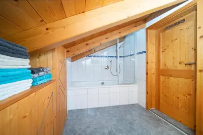 Ein Badezimmer in der Unterkunft Apartment Anda