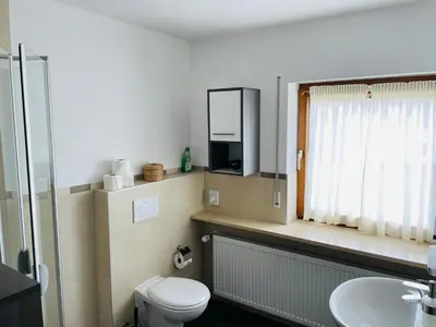 Ein Badezimmer in der Unterkunft Ferienwohnungen Bachblick