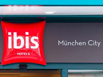 Ein Zertifikat, Auszeichnung, Logo oder anderes Dokument, das in der Unterkunft ibis Hotel München City ausgestellt ist