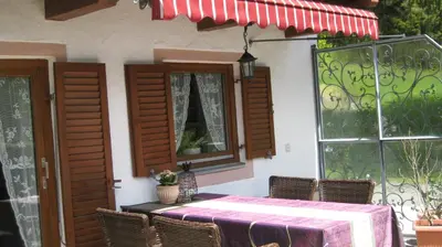 Ein Garten an der Unterkunft Landhaus Wiesenhof