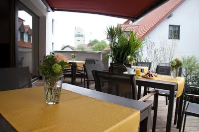 Ein Restaurant oder anderes Speiselokal in der Unterkunft Hotel - Landgasthof Obermaier Zum Vilserwirt