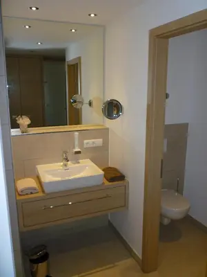 Ein Badezimmer in der Unterkunft Hotel - Landgasthof Obermaier Zum Vilserwirt