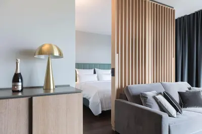 Ein Bett oder Betten in einem Zimmer der Unterkunft SOLLER Business Hotel - Munich Airport MUC