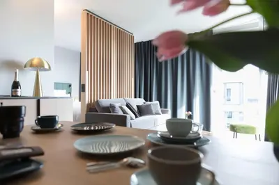 Ein Sitzbereich in der Unterkunft SOLLER Business Hotel - Munich Airport MUC