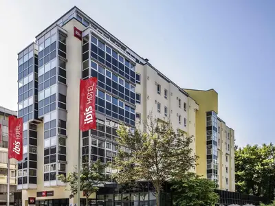 Das Gebäude in dem sich das Hotel befindet