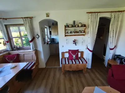 Ein Sitzbereich in der Unterkunft Haus Mariandl