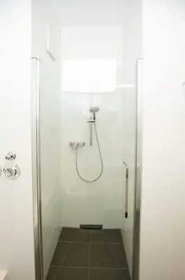 Ein Badezimmer in der Unterkunft My room serviced apartment-Messe