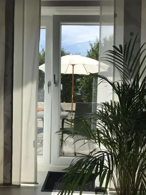 Ein Balkon oder eine Terrasse in der Unterkunft Moderne Ferienwohnung direkt in Landsberg am Lech