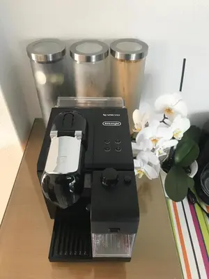 Kaffee-/Teezubehör in der Unterkunft Moderne Ferienwohnung direkt in Landsberg am Lech
