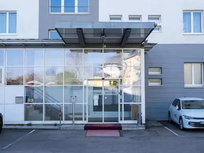 Das Gebäude in dem sich das Hotel befindet