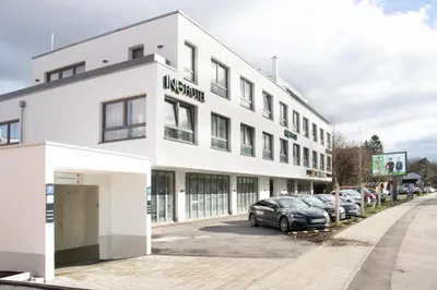 Das Gebäude in dem sich das Hotel befindet