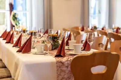 Ein Restaurant oder anderes Speiselokal in der Unterkunft Gasthof zum Stern