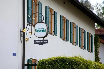 Ein Zertifikat, Auszeichnung, Logo oder anderes Dokument, das in der Unterkunft Landgasthof Pilsenhof Entenbraterei ausgestellt ist