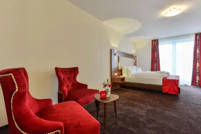 Ein Bett oder Betten in einem Zimmer der Unterkunft Abasto Hotel & Spa Maisach
