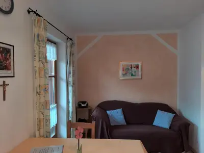 Ein Sitzbereich in der Unterkunft Schellenberger Hof