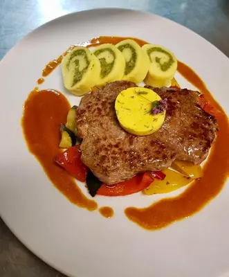 Essen im Hotel oder in der Nähe