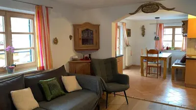 Ein Sitzbereich in der Unterkunft Apartment with a stunning view of the alps - Wohnung mit atemberaubenden Blick auf die Alpen