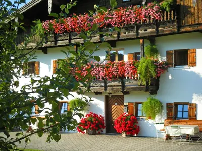 Ein Garten an der Unterkunft Ferienwohnungen Bergerhof