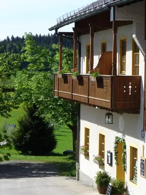 Das Gebäude in dem sich das Bed & Breakfast befindet