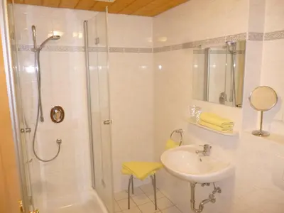 Ein Badezimmer in der Unterkunft Landgasthof Berg