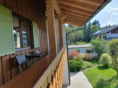 Ein Garten an der Unterkunft Haus Bergrausch