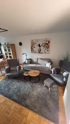 Ein Sitzbereich in der Unterkunft Ferienwohnung Hedy