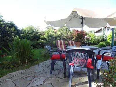 Ein Garten an der Unterkunft Ferienwohnung Frühauf