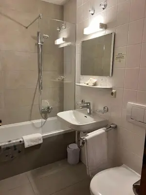 Ein Badezimmer in der Unterkunft Gästehaus Bauer am Golfplatz