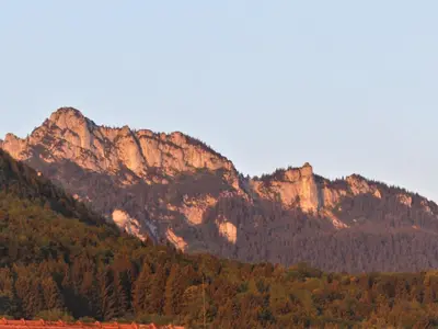 Ein allgemeiner Bergblick oder ein Berglick von der Ferienwohnung aus