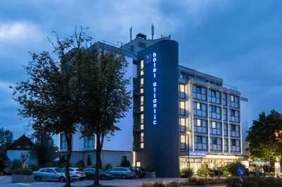 Das Gebäude in dem sich das Hotel befindet