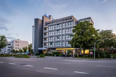 Das Gebäude in dem sich das Hotel befindet