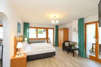 Ein Bett oder Betten in einem Zimmer der Unterkunft Landhaus Schwaben