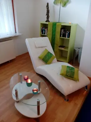 Ein Bett oder Betten in einem Zimmer der Unterkunft Sonnenoase am Dachsberg zwischen München, Tegernsee, Chiemsee, Messe München