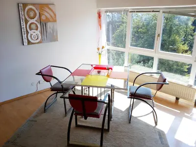 Ein Sitzbereich in der Unterkunft Sonnenoase am Dachsberg zwischen München, Tegernsee, Chiemsee, Messe München