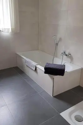 Ein Badezimmer in der Unterkunft VILLA BERGAUF, Studio Apartment Kaiserin Elisabeth Sisi INKL KÖNIGSCARD !!