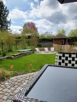 Ein Garten an der Unterkunft Ferienhaus Landsberg