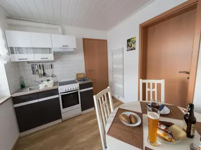 Küche/Küchenzeile in der Unterkunft Ruhiges Apartment mit Sauna, Burggen