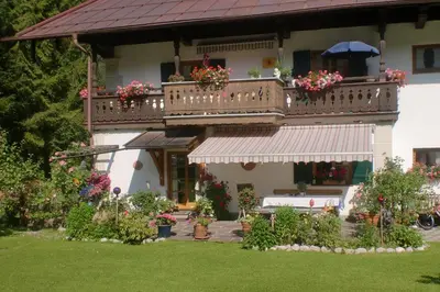 Ein Garten an der Unterkunft Schönfeldjoch